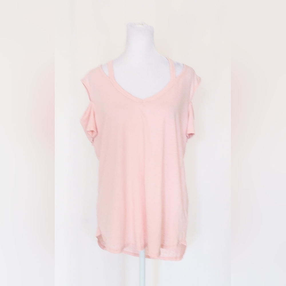 Express One Eleven Hi Lo V Neck Cold Shoulder T Shirt Top Pink Size Medium NWT